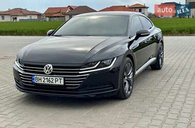 Лифтбек Volkswagen Arteon 2017 в 