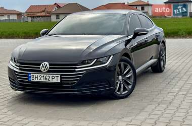Лифтбек Volkswagen Arteon 2017 в 