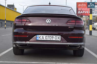 Лифтбек Volkswagen Arteon 2017 в 