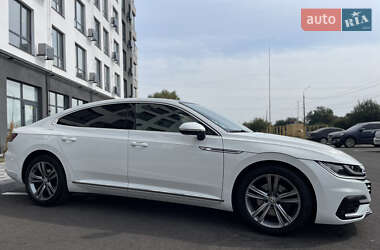 Ліфтбек Volkswagen Arteon 2018 в 