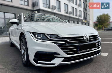 Ліфтбек Volkswagen Arteon 2018 в 