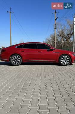 Ліфтбек Volkswagen Arteon 2019 в 
