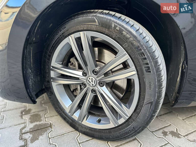 Ліфтбек Volkswagen Arteon 2018 в Івано-Франківську