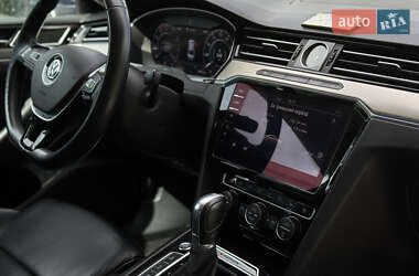 Лифтбек Volkswagen Arteon 2017 в 