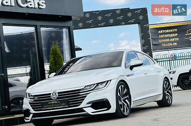 Лифтбек Volkswagen Arteon 2017 в 