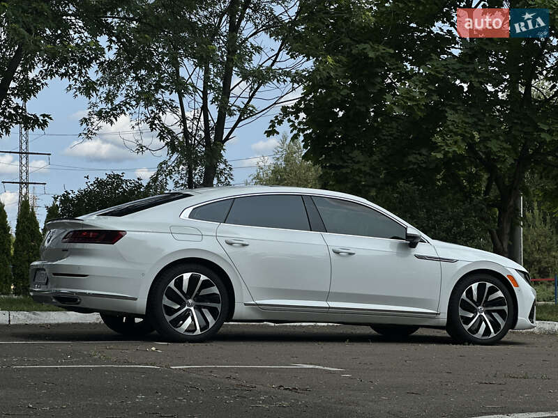 Лифтбек Volkswagen Arteon 2018 в Киеве