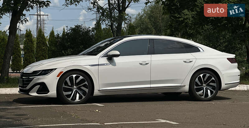 Лифтбек Volkswagen Arteon 2018 в Киеве