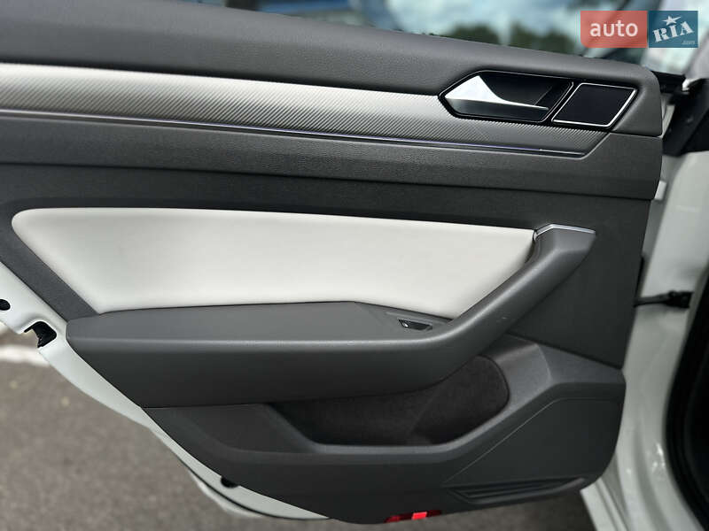 Лифтбек Volkswagen Arteon 2018 в Киеве