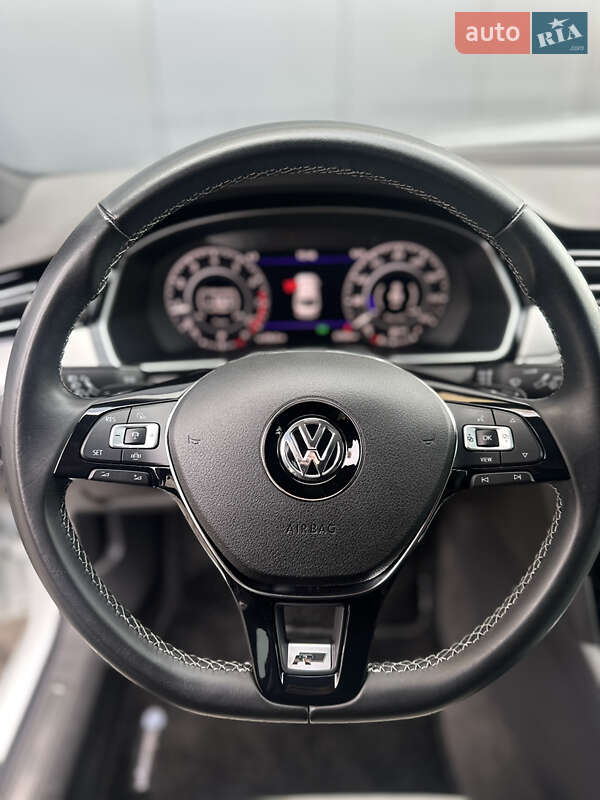 Лифтбек Volkswagen Arteon 2018 в Киеве