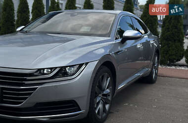 Ліфтбек Volkswagen Arteon 2017 в 