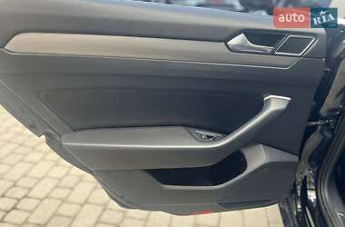 Лифтбек Volkswagen Arteon 2018 в 