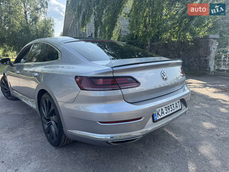 Лифтбек Volkswagen Arteon 2019 в Киеве