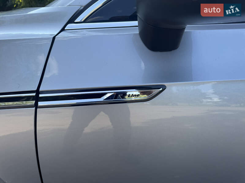 Лифтбек Volkswagen Arteon 2019 в Киеве