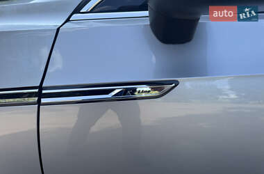 Лифтбек Volkswagen Arteon 2019 в 