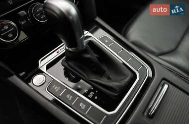Лифтбек Volkswagen Arteon 2017 в 