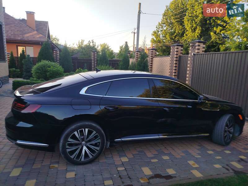 Лифтбек Volkswagen Arteon 2020 в Киеве