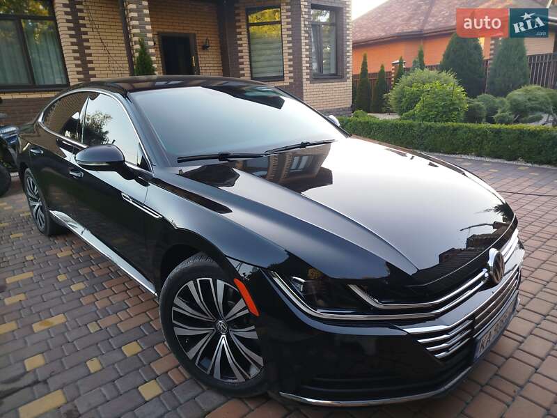 Лифтбек Volkswagen Arteon 2020 в Киеве