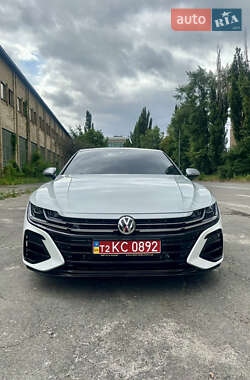 Лифтбек Volkswagen Arteon 2018 в Киеве