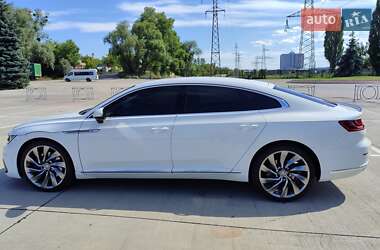 Лифтбек Volkswagen Arteon 2019 в 