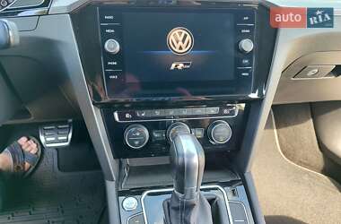 Лифтбек Volkswagen Arteon 2019 в 