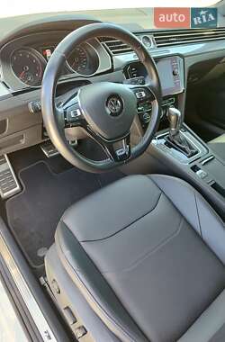 Лифтбек Volkswagen Arteon 2019 в 