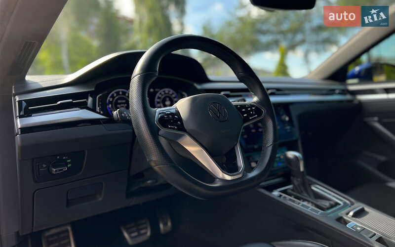 Лифтбек Volkswagen Arteon 2021 в Львове