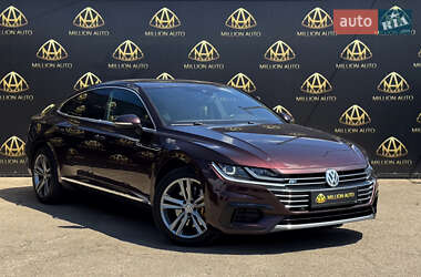 Лифтбек Volkswagen Arteon 2017 в Киеве