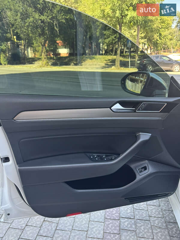 Лифтбек Volkswagen Arteon 2017 в Запорожье