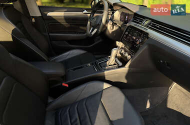 Лифтбек Volkswagen Arteon 2018 в 
