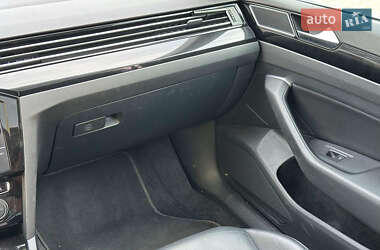 Лифтбек Volkswagen Arteon 2017 в 