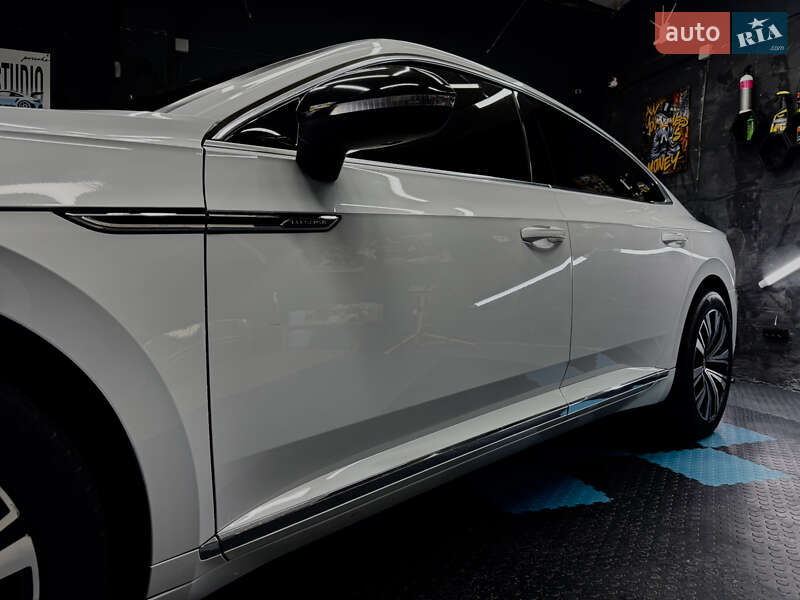 Лифтбек Volkswagen Arteon 2017 в Киеве
