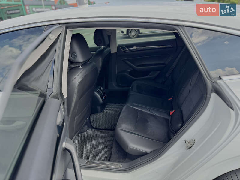 Лифтбек Volkswagen Arteon 2017 в Киеве