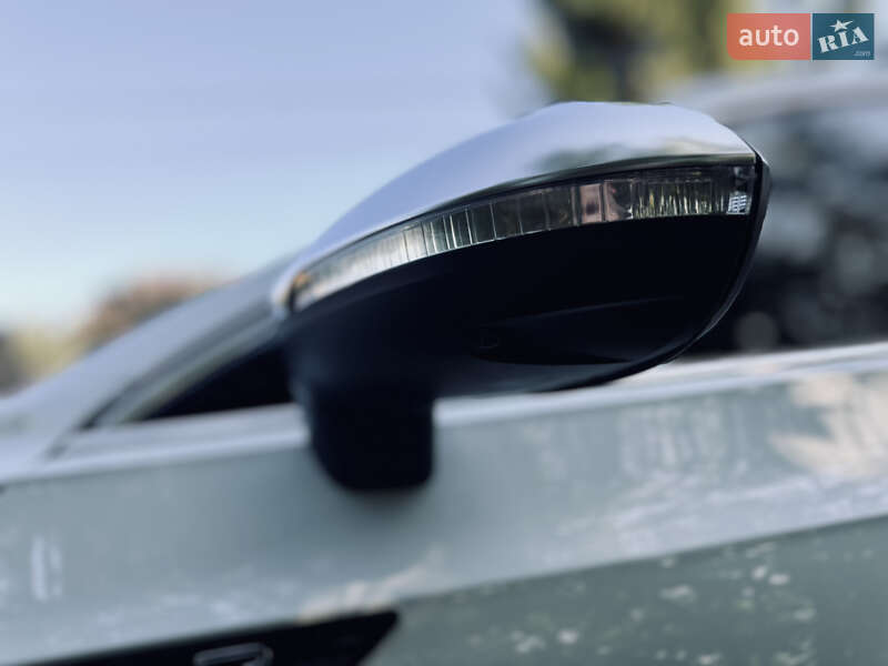 Лифтбек Volkswagen Arteon 2018 в Львове