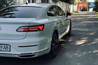 Лифтбек Volkswagen Arteon 2018 в 