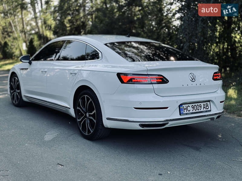 Лифтбек Volkswagen Arteon 2018 в Львове