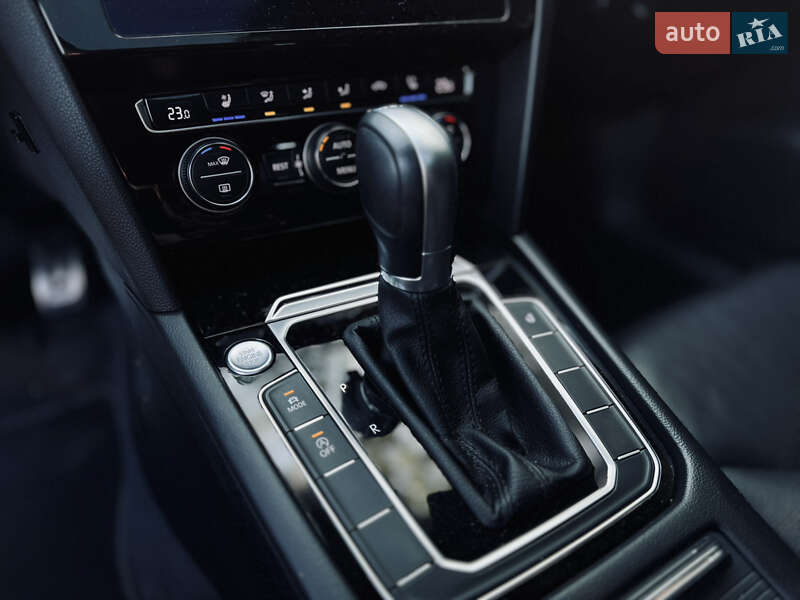 Лифтбек Volkswagen Arteon 2018 в Львове