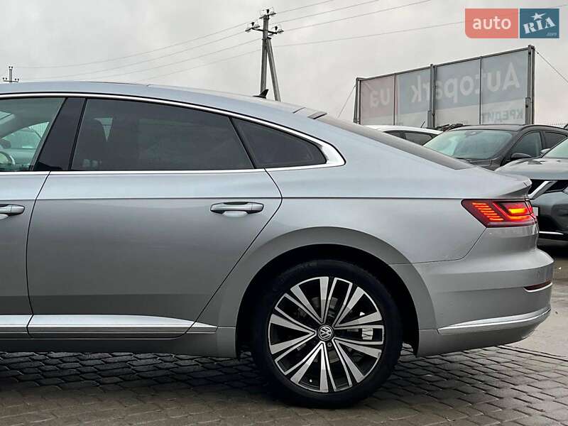 Лифтбек Volkswagen Arteon 2018 в Львове
