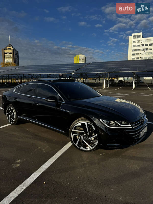 Лифтбек Volkswagen Arteon 2020 в Киеве
