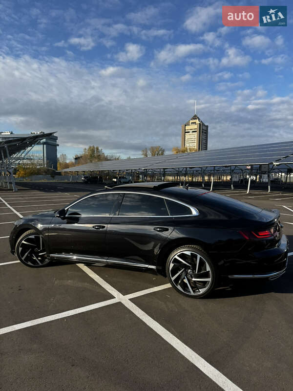 Лифтбек Volkswagen Arteon 2020 в Киеве