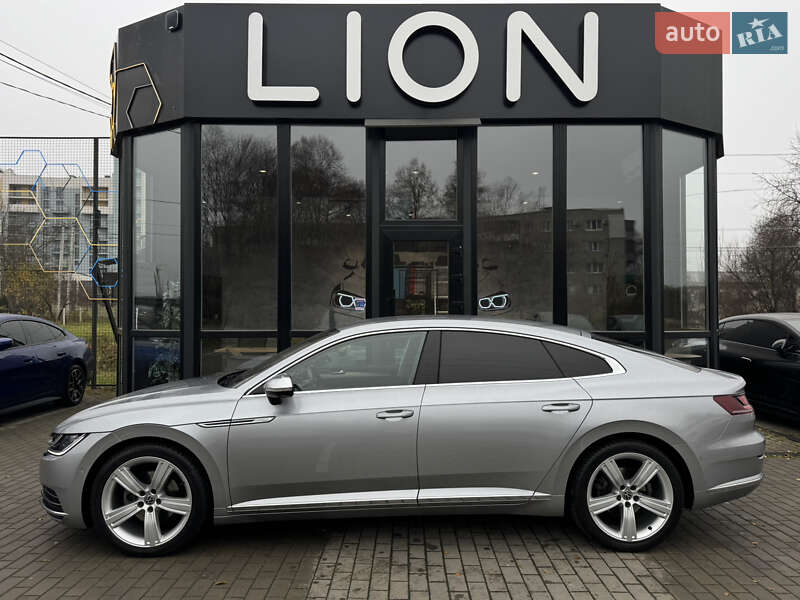 Лифтбек Volkswagen Arteon 2017 в Львове