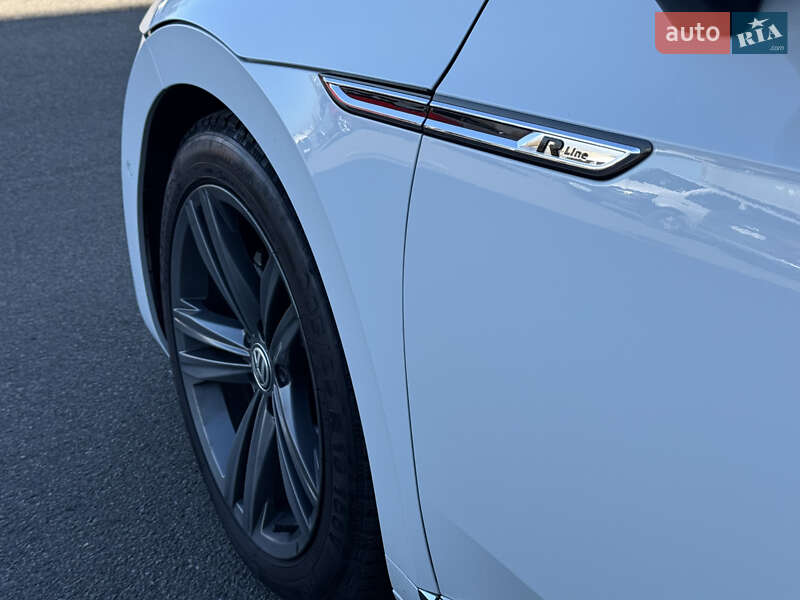 Лифтбек Volkswagen Arteon 2019 в Киеве