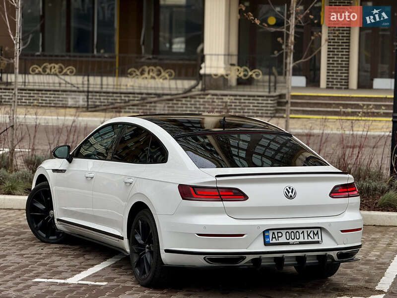 Лифтбек Volkswagen Arteon 2017 в Киеве фото 13 Лифтбек Volkswagen Arteon 2017 в Киеве