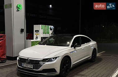 Ліфтбек Volkswagen Arteon 2017 в Києві