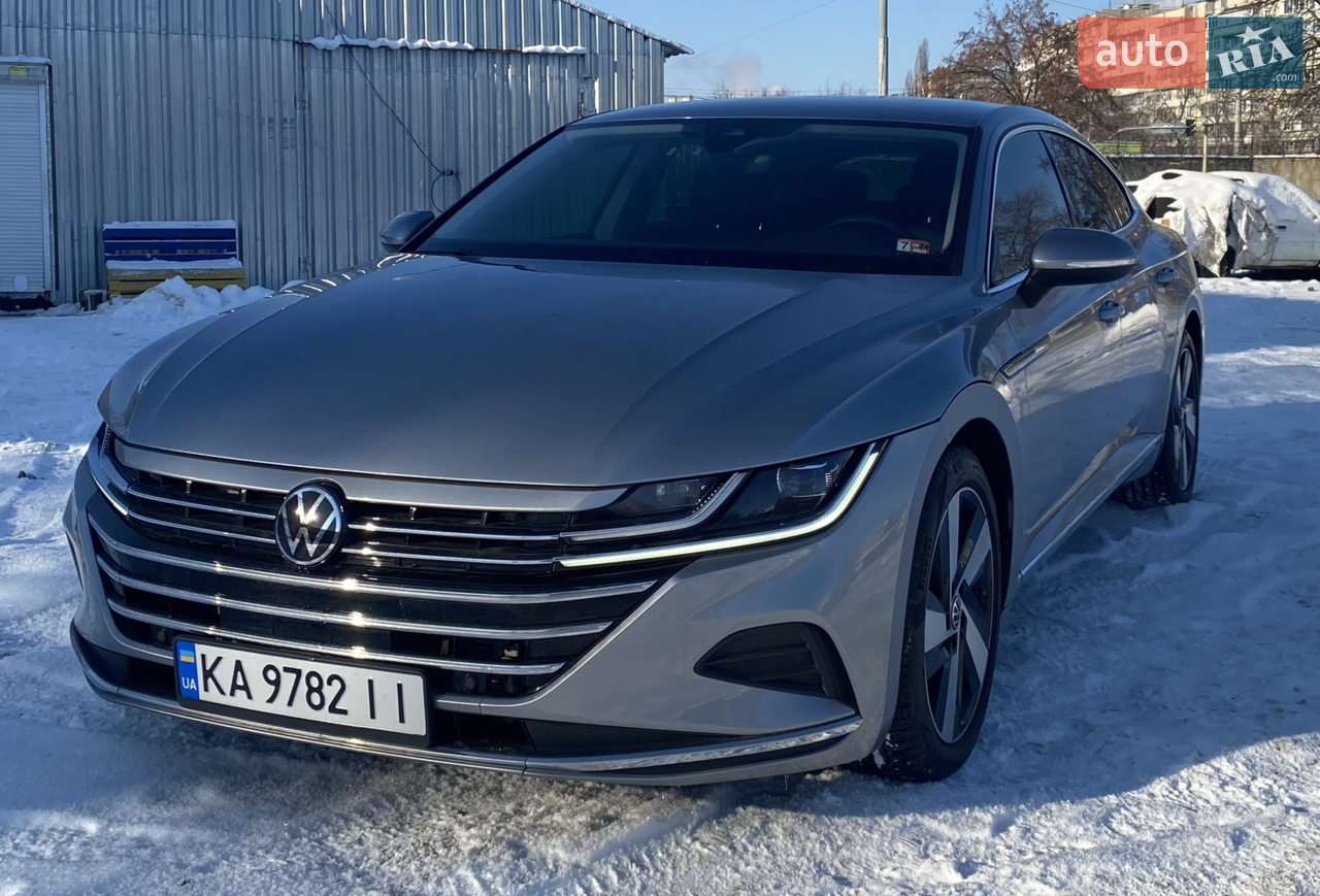 Volkswagen Arteon 2021р. Сучасний вражаючий  дизайн, спортивна динаміка та преміальний комфорт роблять його ідеальним вибором для тих, хто прагне виділятися на дорозі. Просторий салон, високий рівень безпеки та новітні системи допомоги водію.(площадкам просьба не турбувати)
