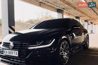 Лифтбек Volkswagen Arteon 2018 в Киеве