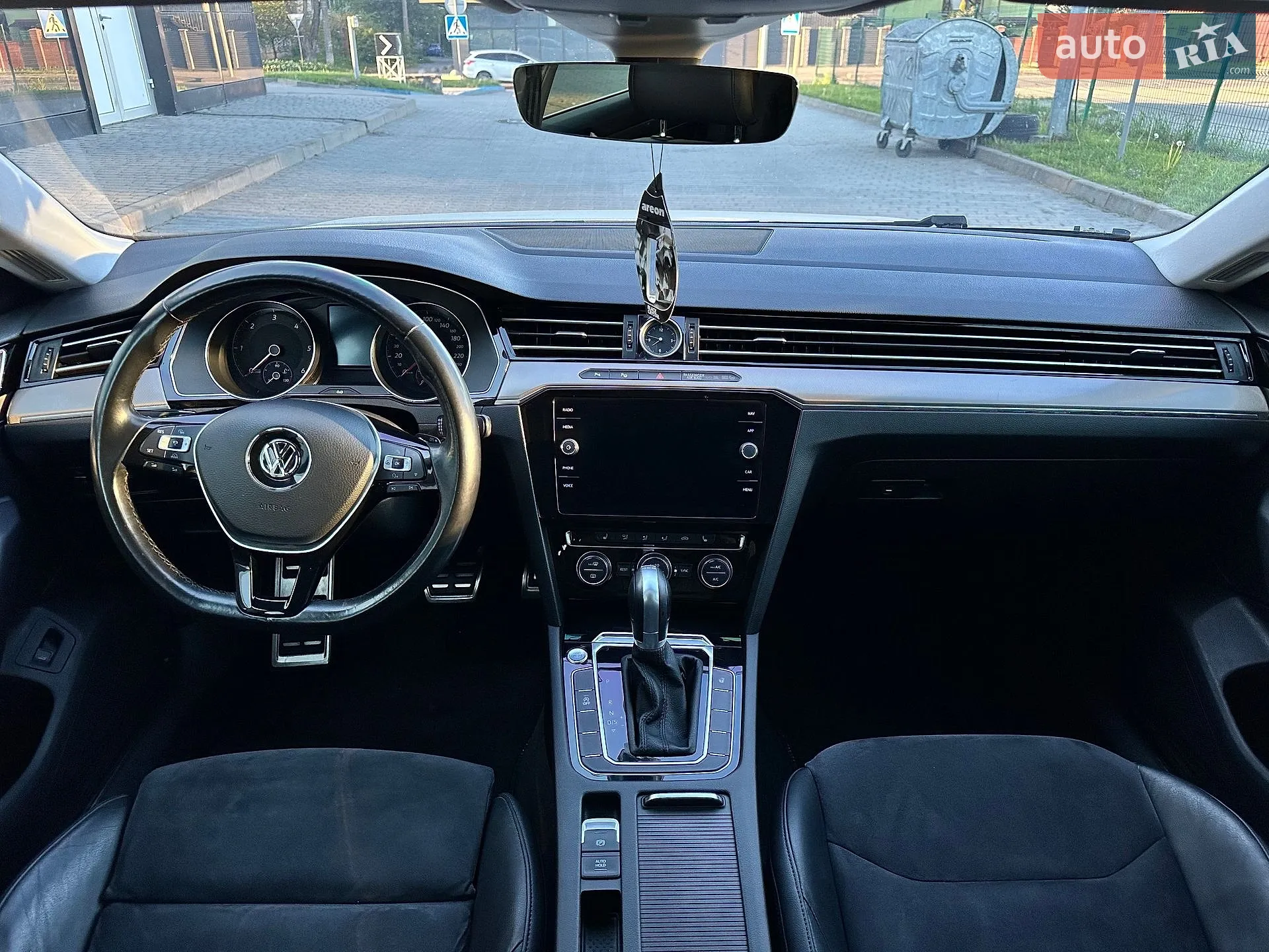 2017 Volkswagen Arteon - мініатюра 16