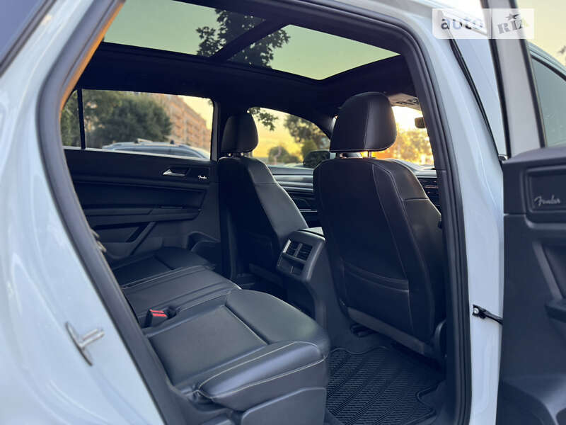 Внедорожник / Кроссовер Volkswagen Atlas Cross Sport 2020 в Николаеве