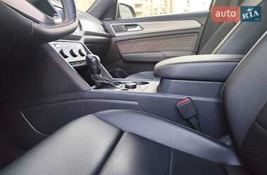 Позашляховик / Кросовер Volkswagen Atlas Cross Sport 2023 в 
