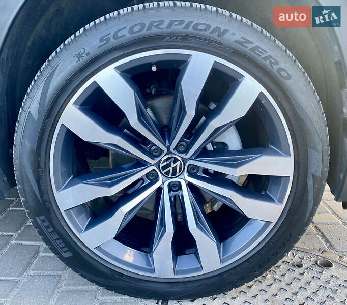 Внедорожник / Кроссовер Volkswagen Atlas Cross Sport 2020 в Днепре