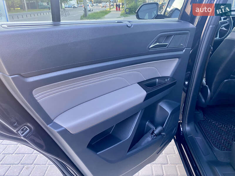Внедорожник / Кроссовер Volkswagen Atlas Cross Sport 2020 в Днепре